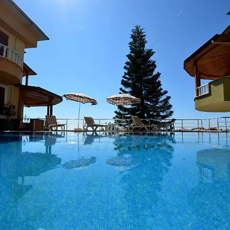 Lüks Bektaş Vılla 3 *